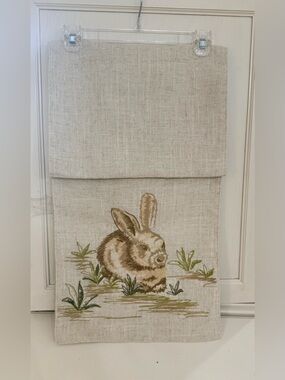 DOMAIN Table Runner embroidered Bunny 6' X 14"